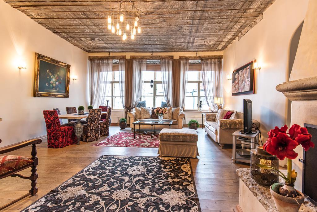 Oldhouse Apartments - Tallinn Old Town Kültér fotó