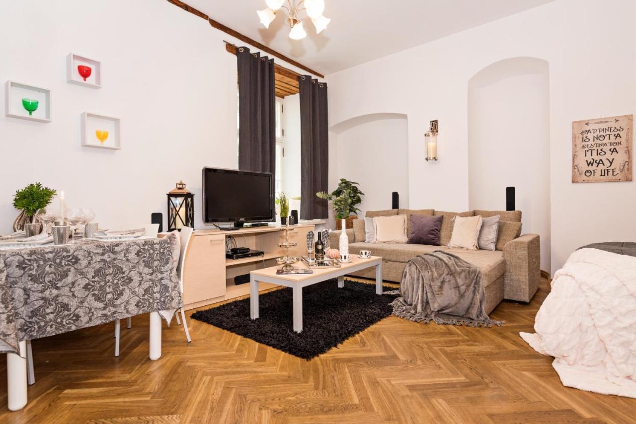 Oldhouse Apartments - Tallinn Old Town Kültér fotó