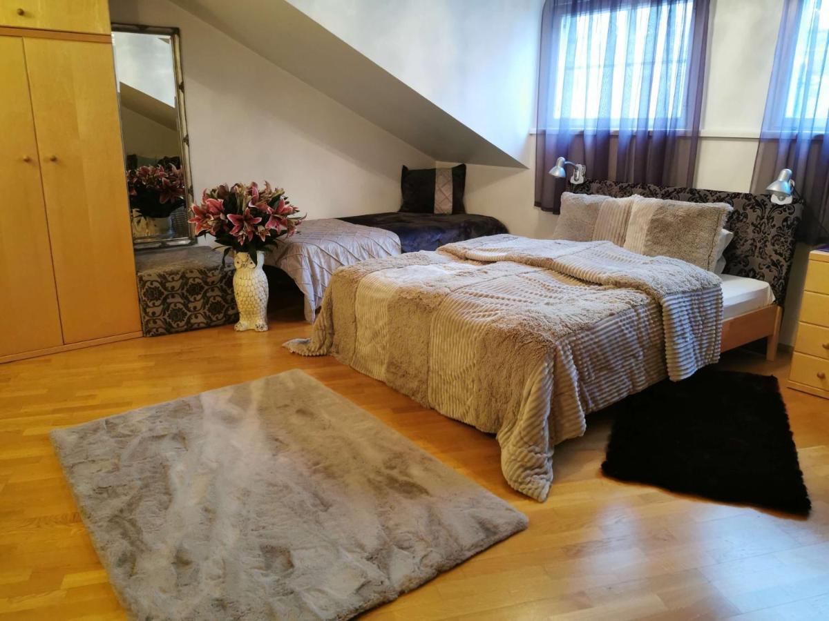 Oldhouse Apartments - Tallinn Old Town Kültér fotó